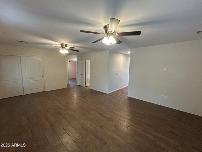 Building Photo - 14017 N 38th Dr