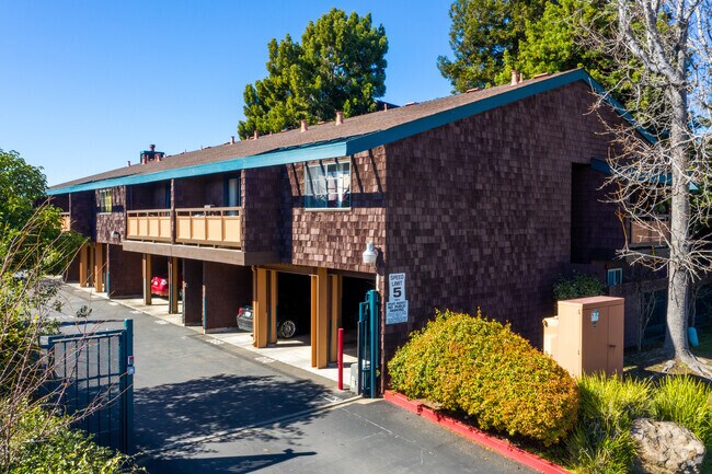 Foto del edificio - Ashland Garden Apartments