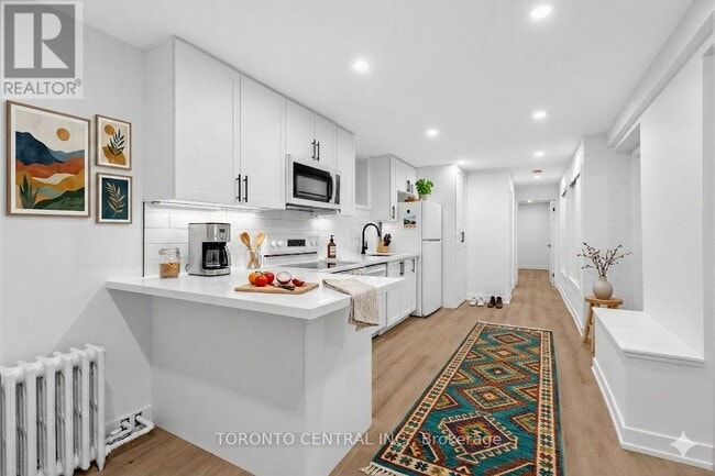 Building Photo - 171 Parkside Dr