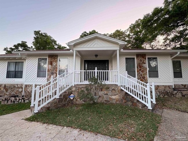 Building Photo - 8755 Thunderbird Dr