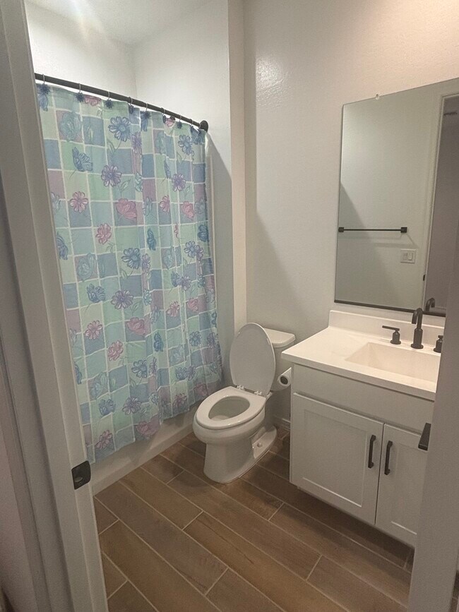 Building Photo - 6057 S Oxley