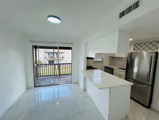 Foto del edificio - 2787 L B McLeod Rd
