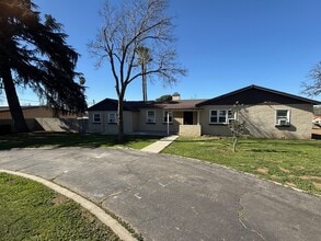 Building Photo - 12524 Douglas St