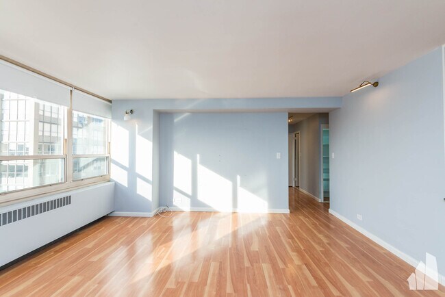 Foto del edificio - 3950 N Lake Shore Dr