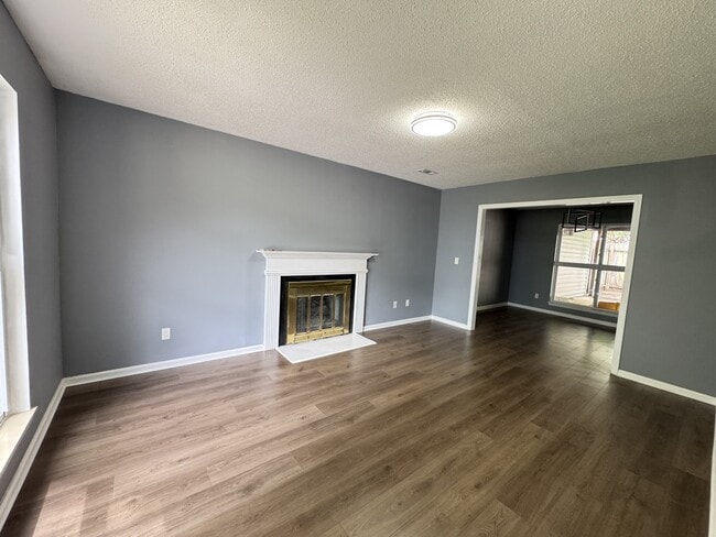 Foto del edificio - 1634 Pamela Lorraine Dr