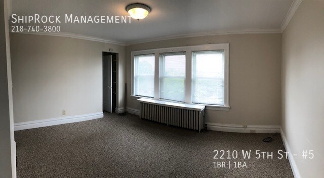 Foto del edificio - 2210 W 5th St