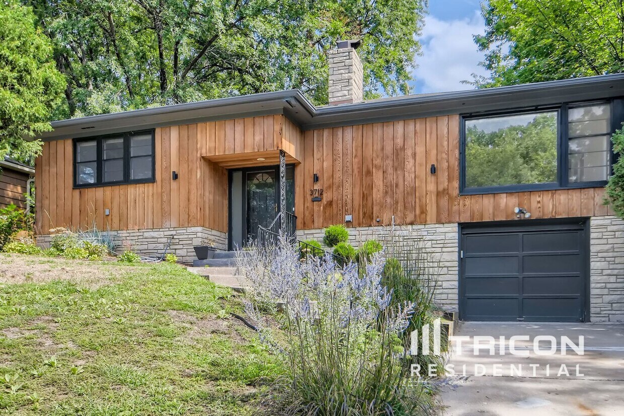 Foto del edificio - 3712 Abbott Ave N