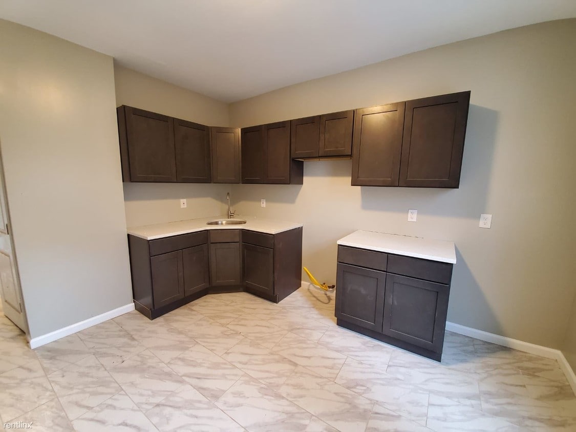 4 br, 2 bath - 67 22nd St 2 - 4 br, 2 bath  - 67 22nd St 2
