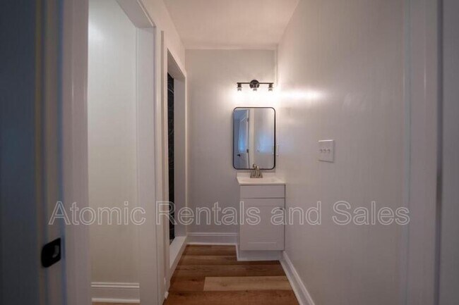 Foto del edificio - 1140 Lake City Hwy