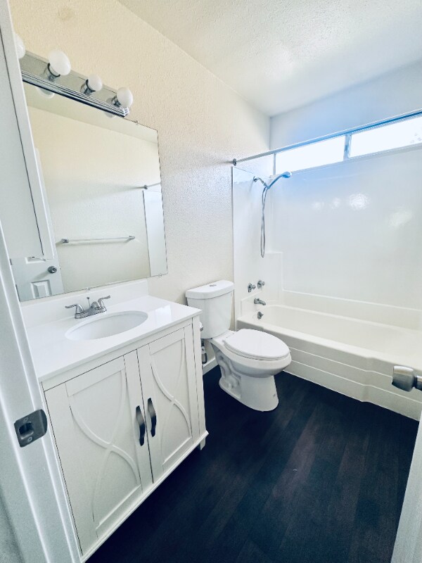 Building Photo - 853 Cherrywood Way