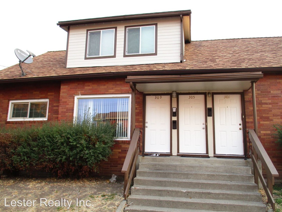 Primary Photo - 301 N 10th St