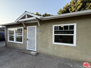 Building Photo - 13632 Cerise Ave