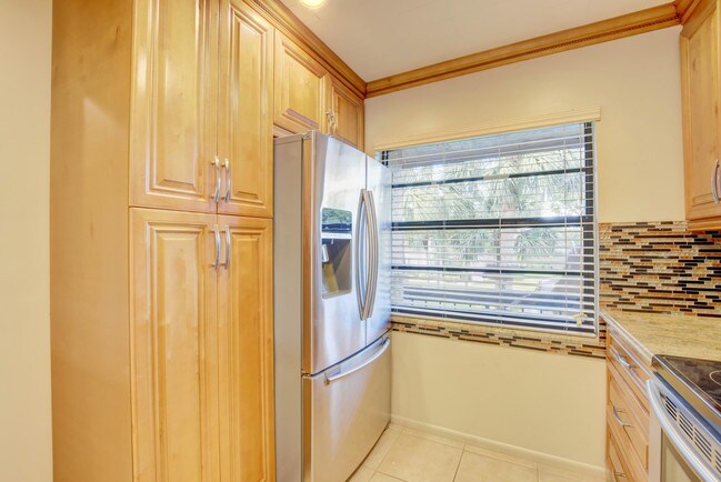 Foto del edificio - 9193 Pecky Cypress Ln