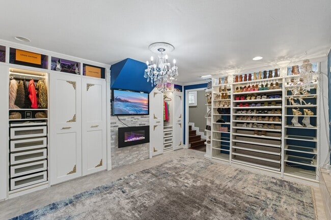 Building Photo - 709 Minnesota Ave