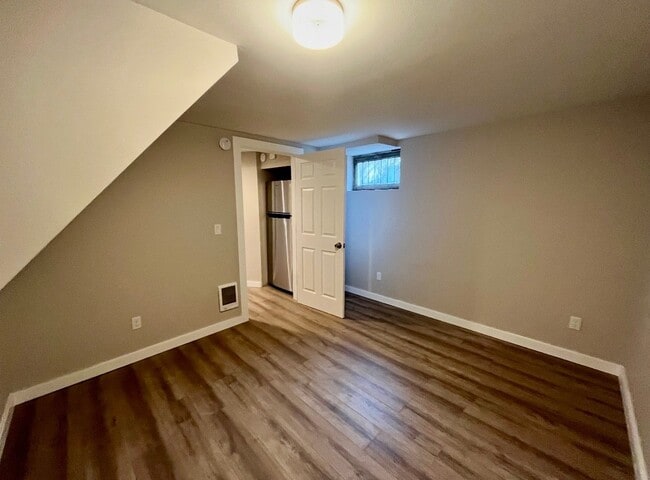 Building Photo - 551 NE 65th St