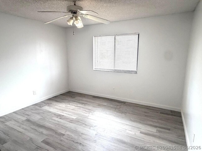 Building Photo - 3808 Inlet Cir