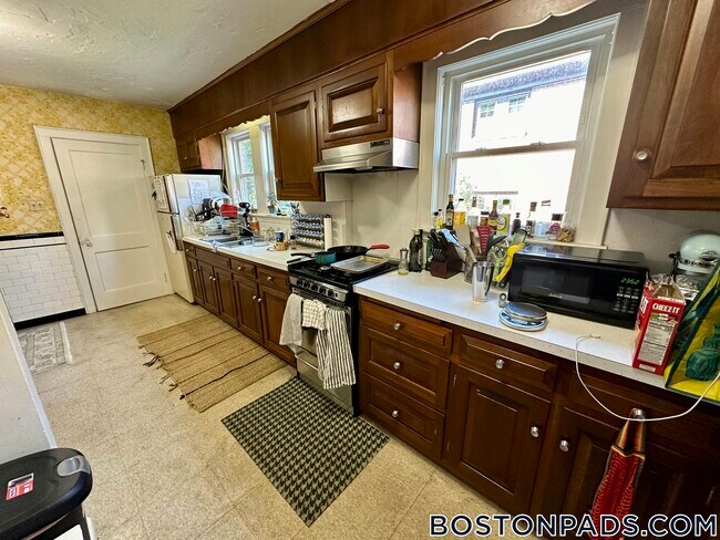 Foto del edificio - 262 Corey Rd