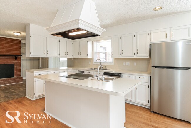 Foto del edificio - Pretty as a Picture - 4 BR, 2.5 BA home