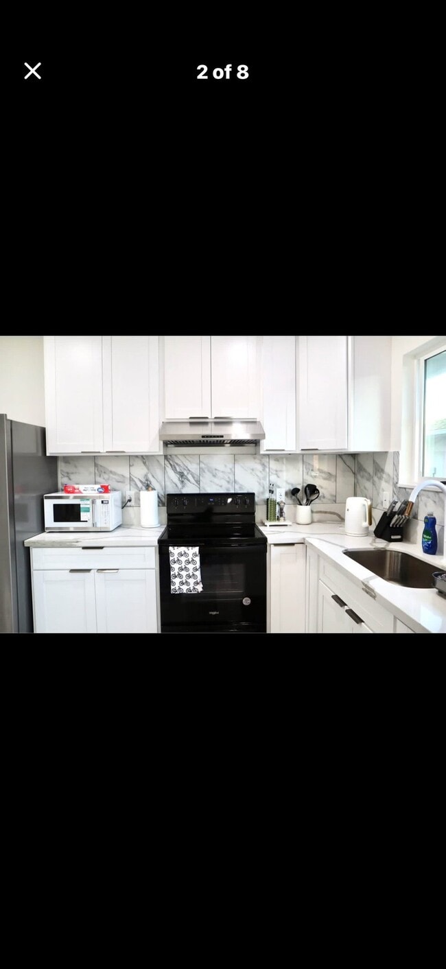 Photo - 918 8th Ave Apartment