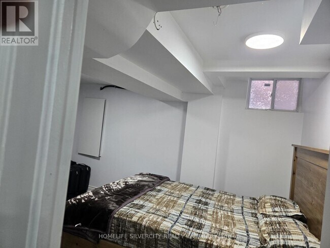 Building Photo - 80 Abitibi Lake Dr