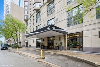 Building Photo - 401 E Ontario St