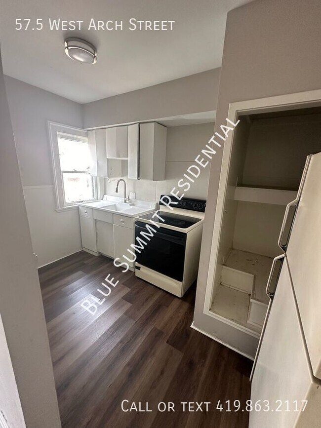 57.5 W Arch St, Mansfield, OH 44902 Room for Rent in Mansfield, OH