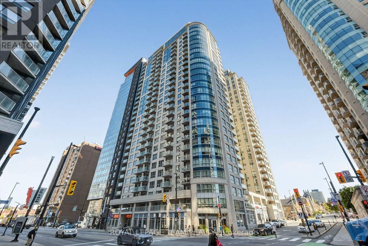 Photo principale - 242 Rideau St