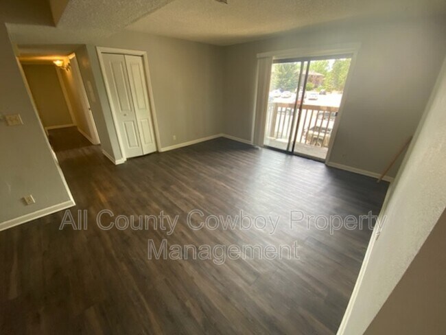 Foto del edificio - 267 N 8th St
