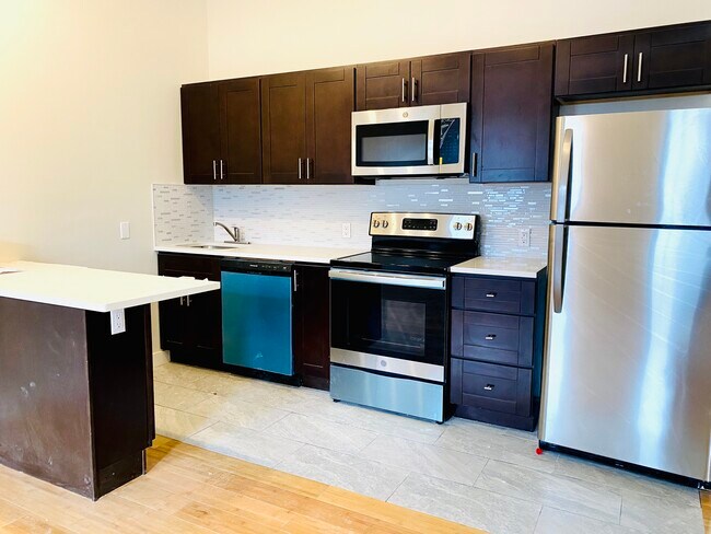 Foto del edificio - 415 Knickerbocker Ave