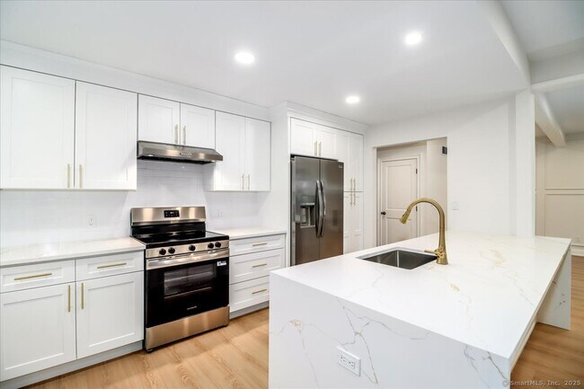 Foto del edificio - 929 Heritage Vlg