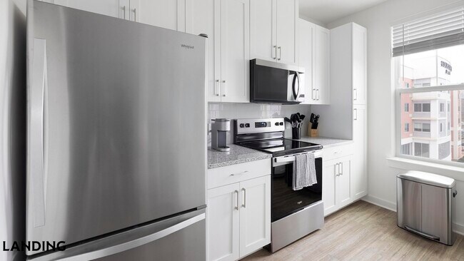 Foto del edificio - 340 W 3rd St