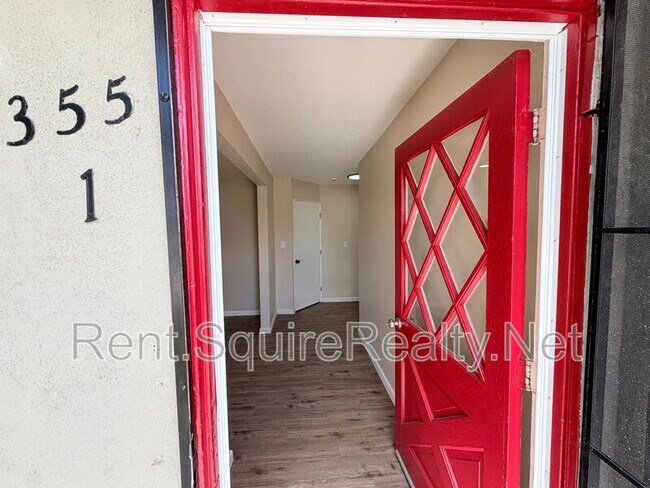 Foto del edificio - 355 S Aspan Ave