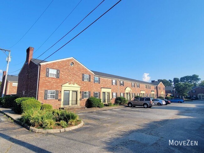 Foto del edificio - 2530 E North St