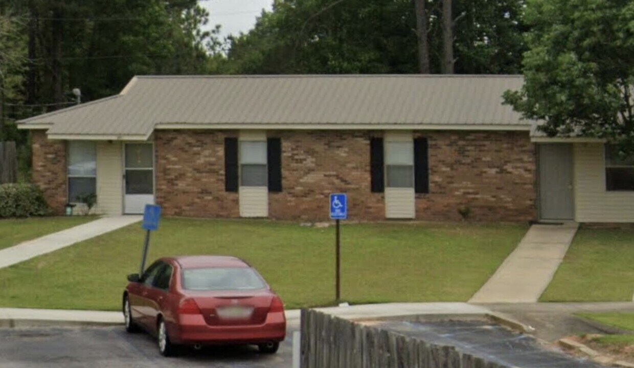 Foto del edificio - 100 Fort Deposit Villas