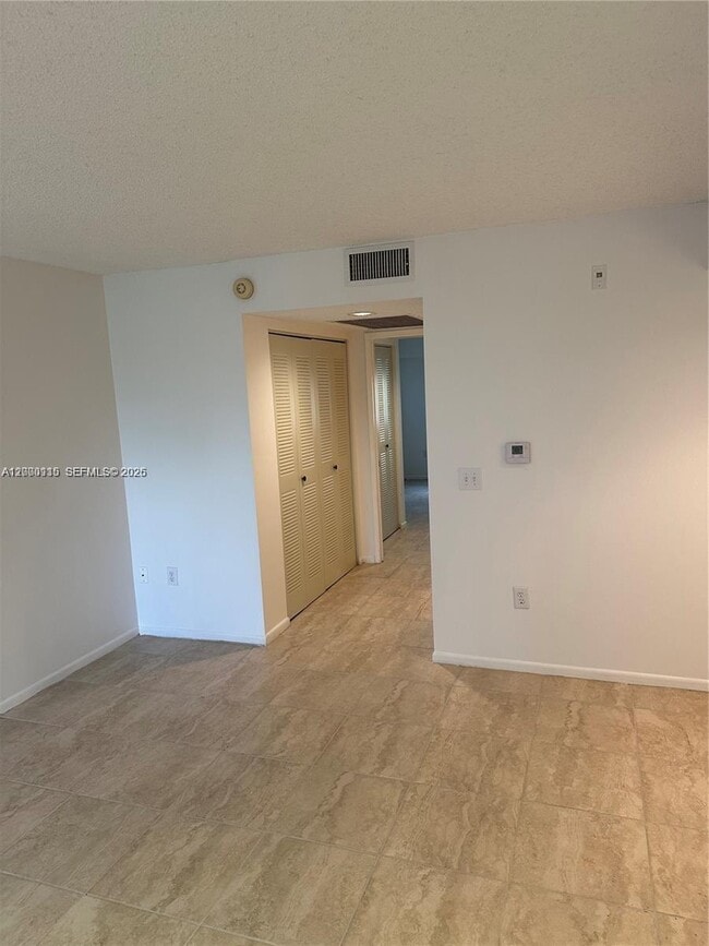 Foto del edificio - 800 SW 137th Ave