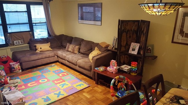 Foto del edificio - 6776 Booth St