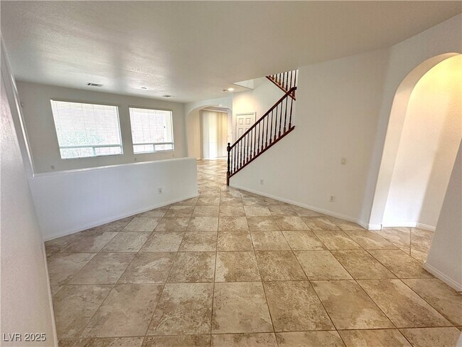 Foto del edificio - 9871 Mount Madera St