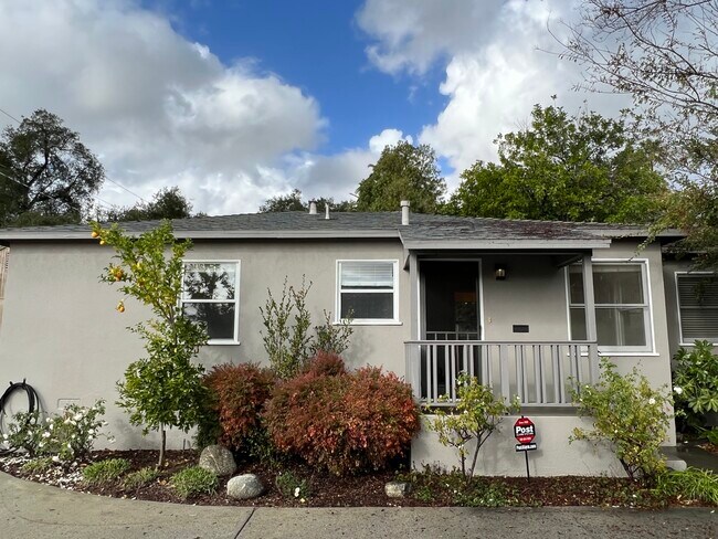 Building Photo - 137 N Canyon Blvd