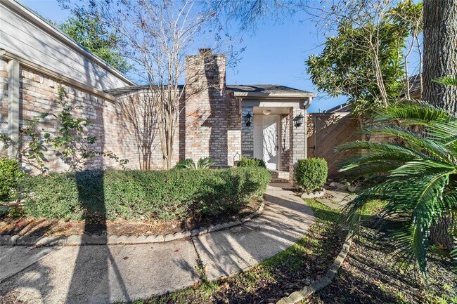 Foto del edificio - 4215 Willow Beach Dr
