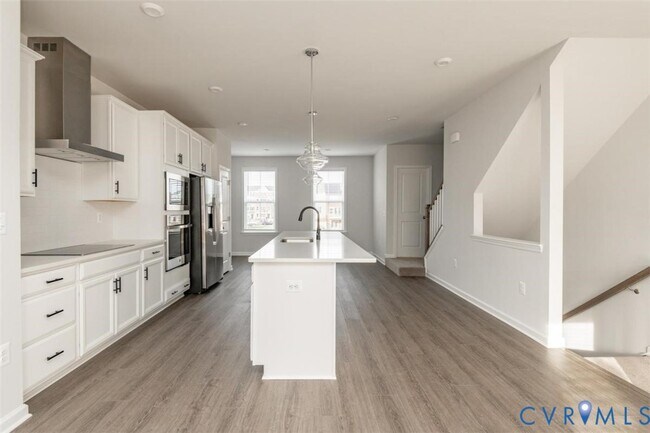 Building Photo - 625 Rivanna Hl Rd