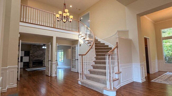 Building Photo - Beautiful Upgraded 4 Bedroom 2.75 Bath Home in Sammamish