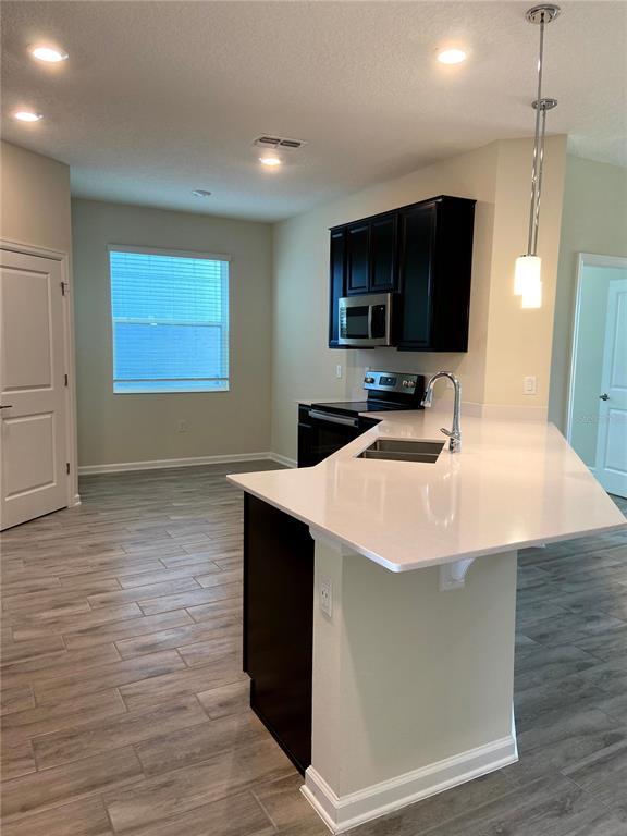 Building Photo - 1358 Lassen St