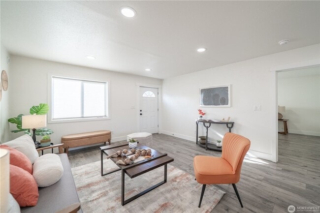 Building Photo - Cushman