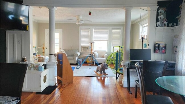 Foto del edificio - 309 Carrington Ave