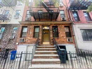 Building Photo - 414 Madison St