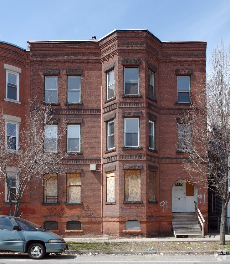 Building Photo - 91 Beech St