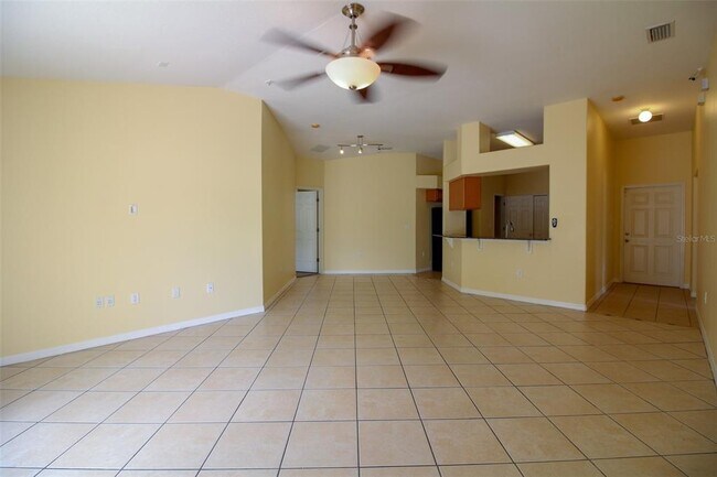 Foto del edificio - 1702 Holton Rd