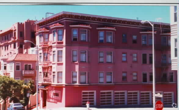 Building Photo - 1400 Greenwich St