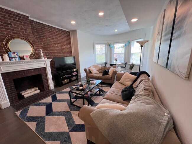 Foto del edificio - 1424 Beacon St