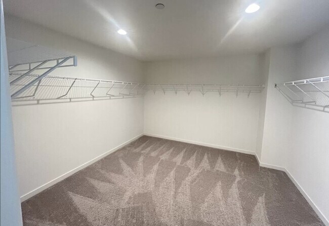 Building Photo - 20637 Boxcar Ct